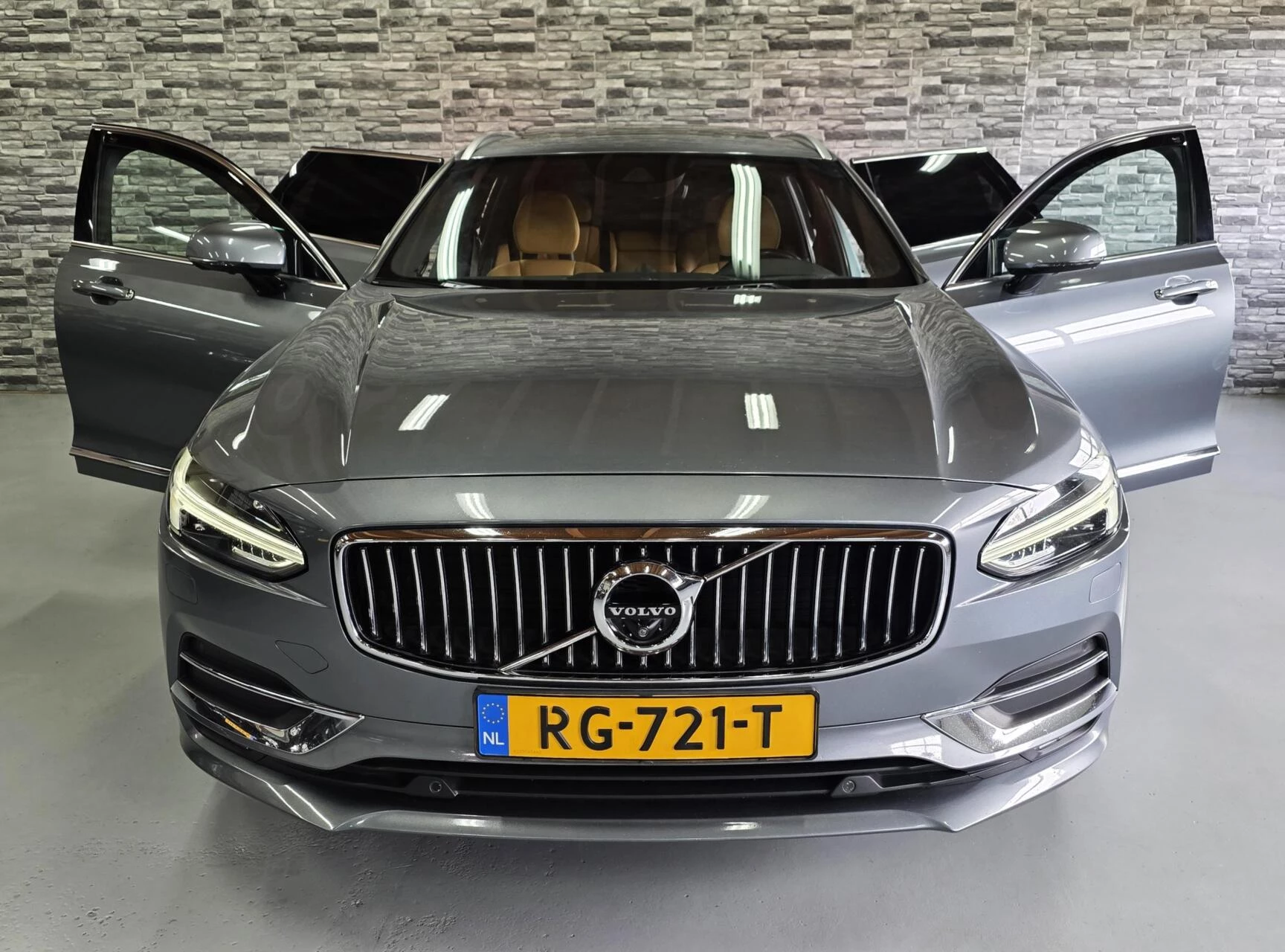 Hoofdafbeelding Volvo V90