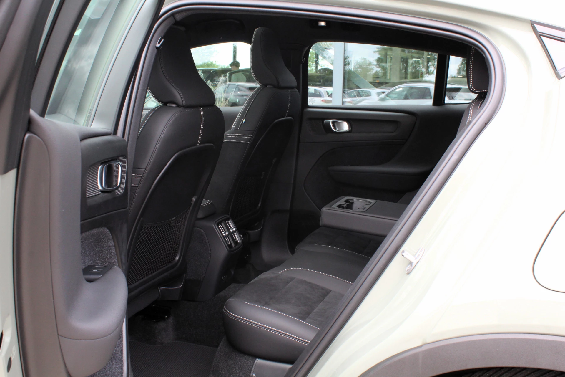 Hoofdafbeelding Volvo C40