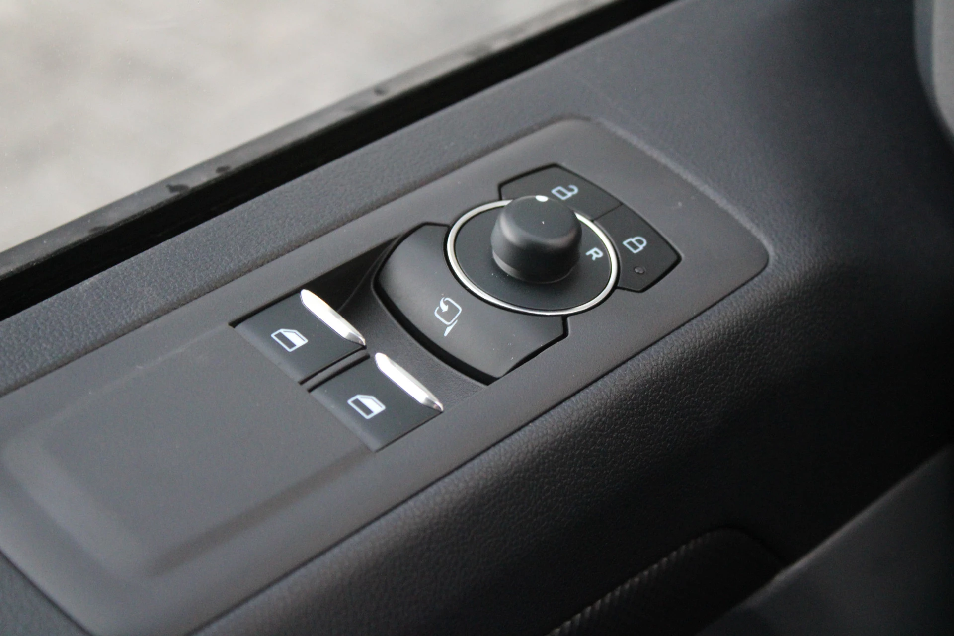 Hoofdafbeelding Ford E-Transit Custom