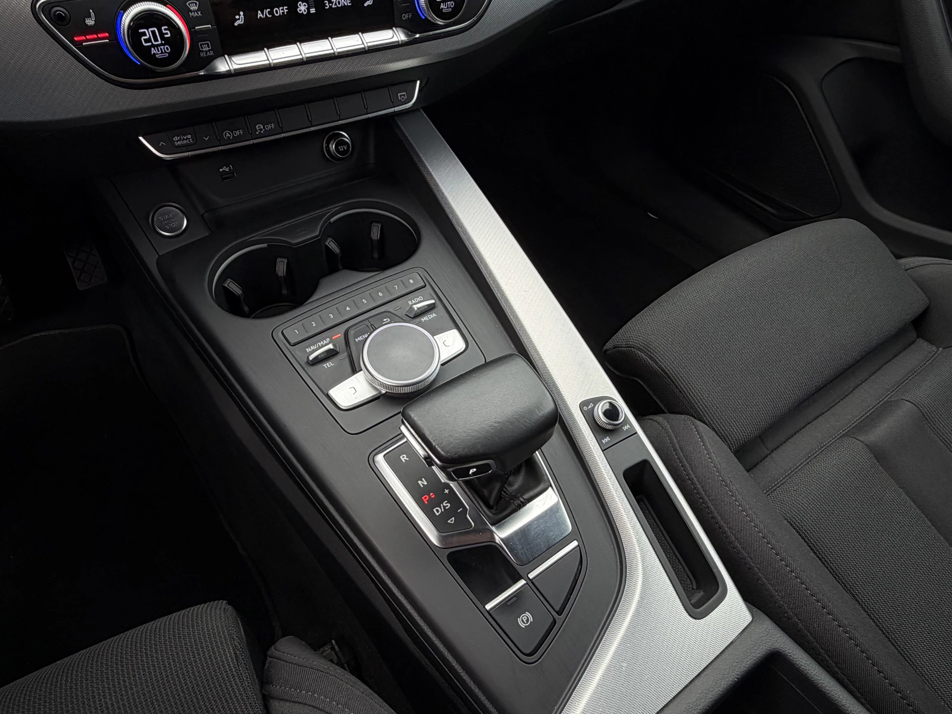 Hoofdafbeelding Audi A4
