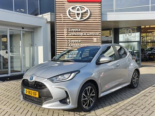 Toyota Yaris 1.5 HYBRID BUSINESS ALL-SEASON BLIND-SPOT KEYLESS STOELVERW PARK-SENSOREN APPLE/ANDROID NL-AUTO