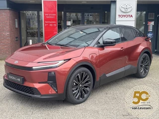 Hoofdafbeelding Toyota C-HR+ Toyota C-HR+ EXECUTIVE AWD 77KWH NIEUW DIRECT LEVERBAAR! PANODAK JBL-AUDIO 20'' LM-VELGEN STOEL/STUURVERW 360° CAMERA LEER EL-STOEL BLIND SPOT NAVI