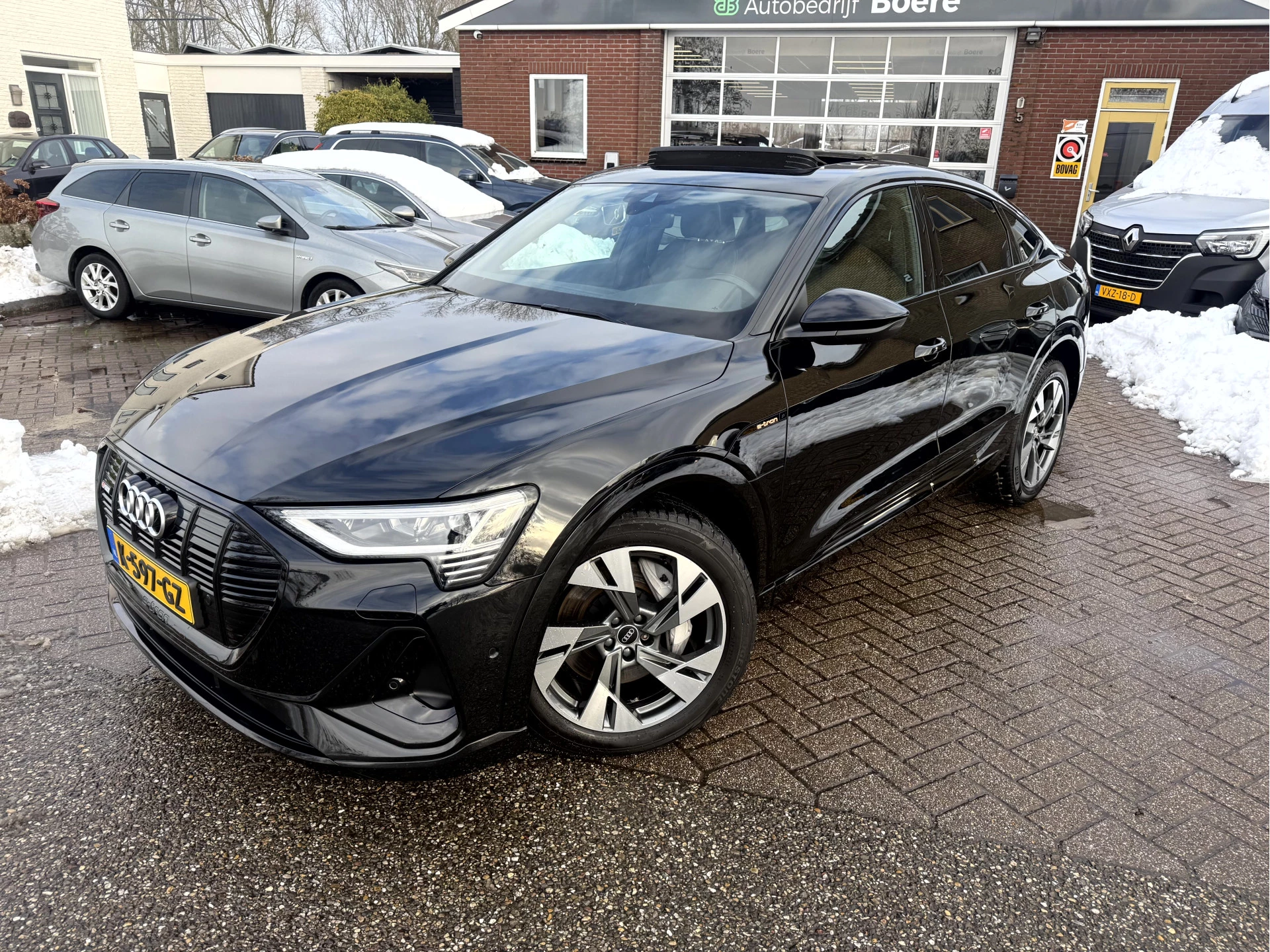 Hoofdafbeelding Audi e-tron