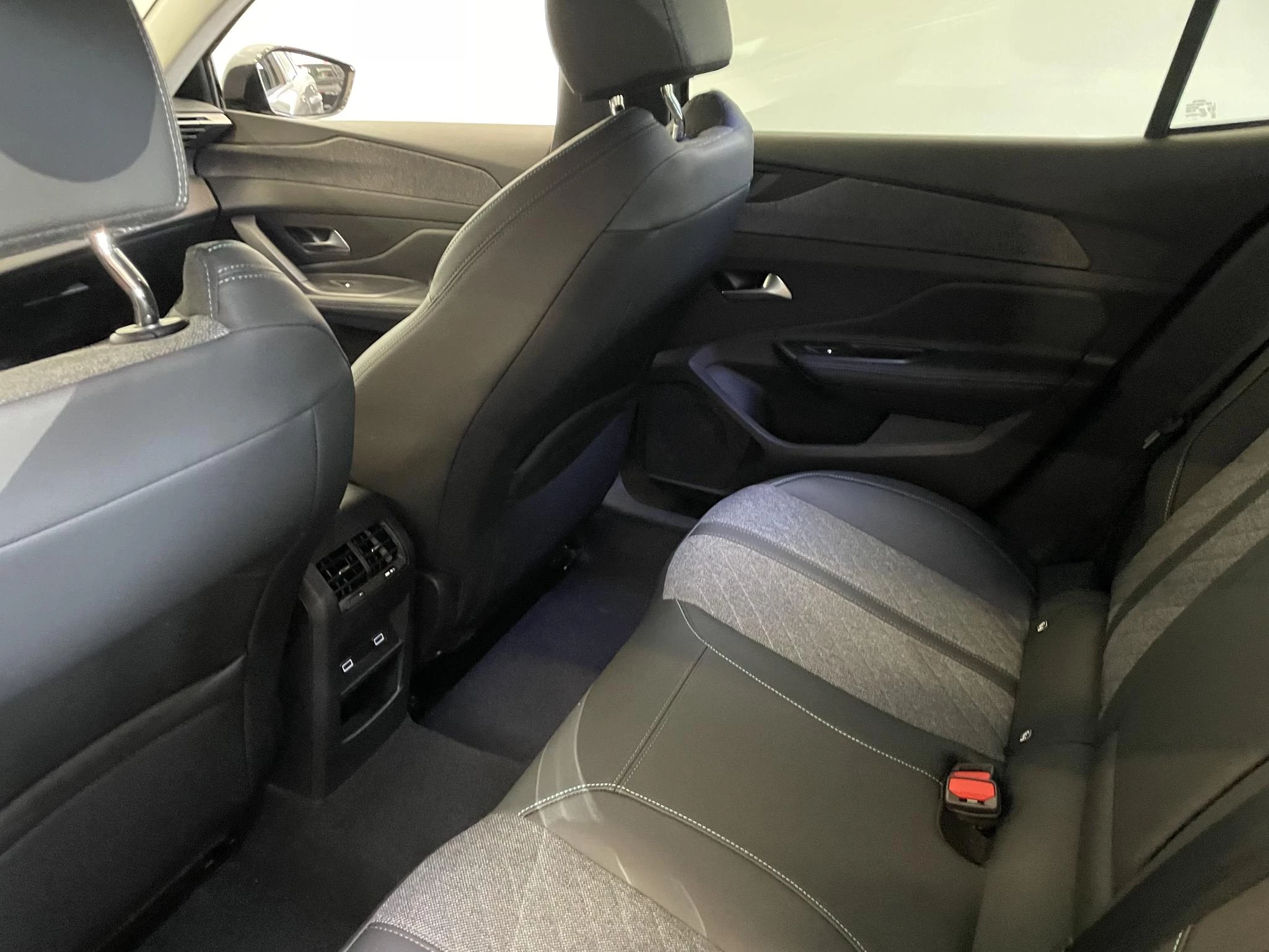Hoofdafbeelding Peugeot 408