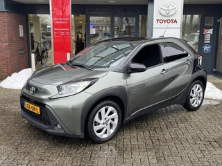 Toyota Aygo X 1.0 VVT-i AUTOMAAT PULSE STOELVERWARMING 4S-BANDEN APPLE/ANDROID CAMERA CLIMA LM-VELGEN