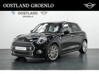MINI Cooper Hatchback Chili / Panoramadak / Comfortstoelen / Stoelverwarming / Harman-Kardon / LED / Getint glas / 	17" LM Tentacle Spoke