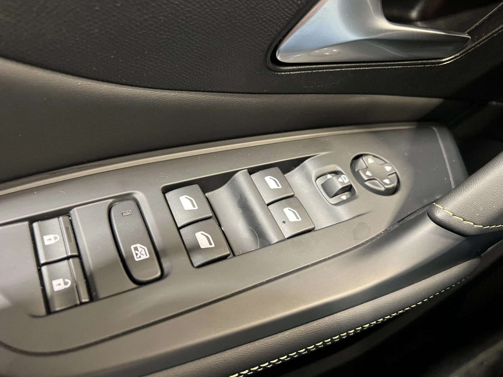 Hoofdafbeelding Peugeot 408