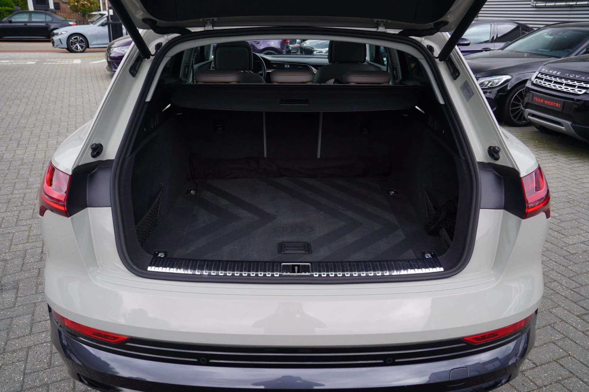 Hoofdafbeelding Audi e-tron