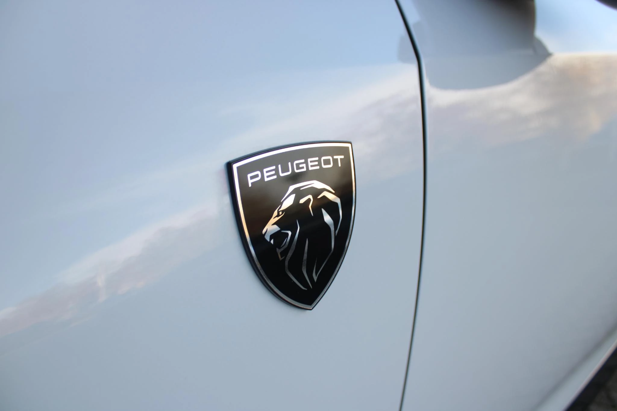 Hoofdafbeelding Peugeot e-3008