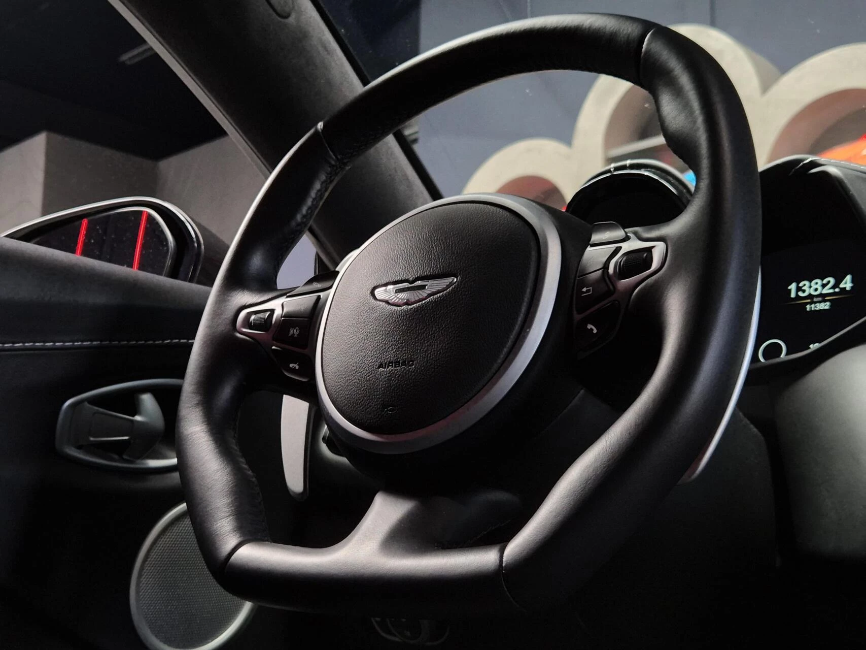Hoofdafbeelding Aston Martin V8 Vantage