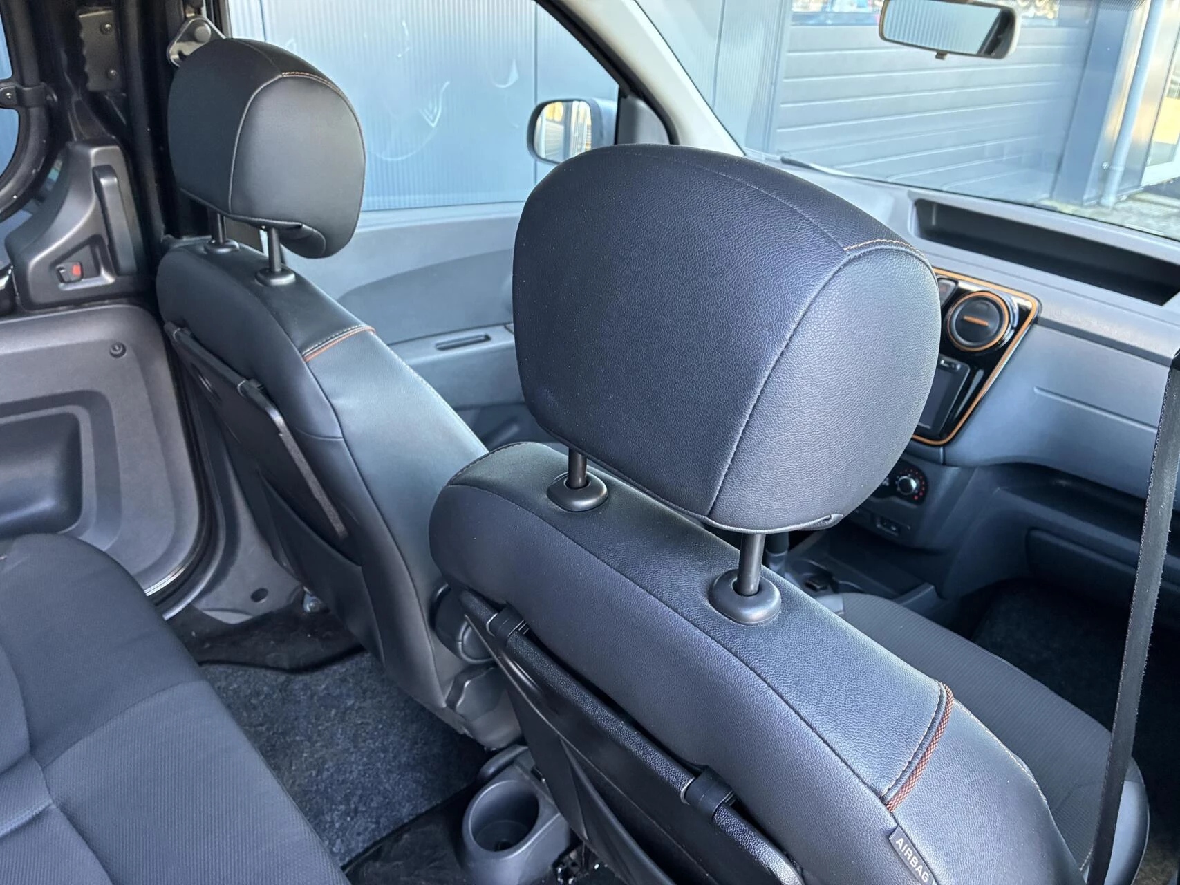 Hoofdafbeelding Dacia Dokker