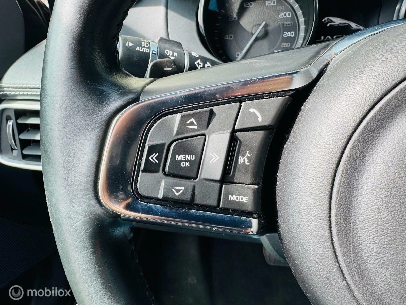 Hoofdafbeelding Jaguar XE