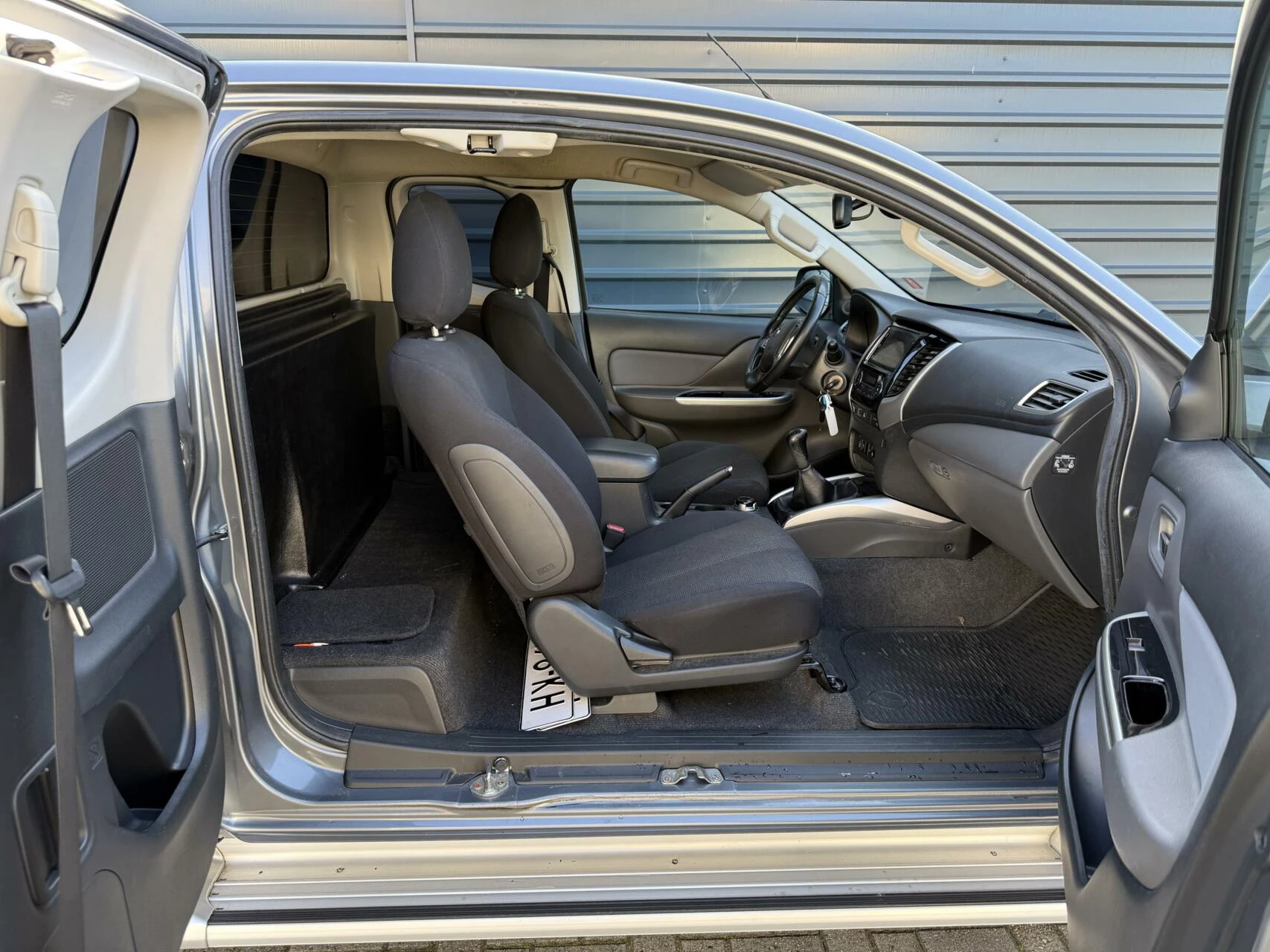 Hoofdafbeelding Mitsubishi L200