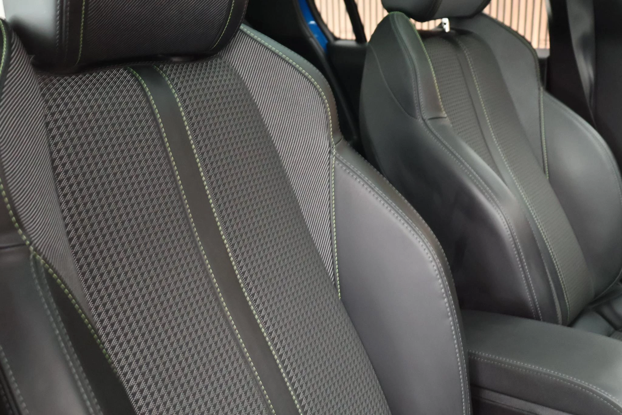 Hoofdafbeelding Peugeot e-208