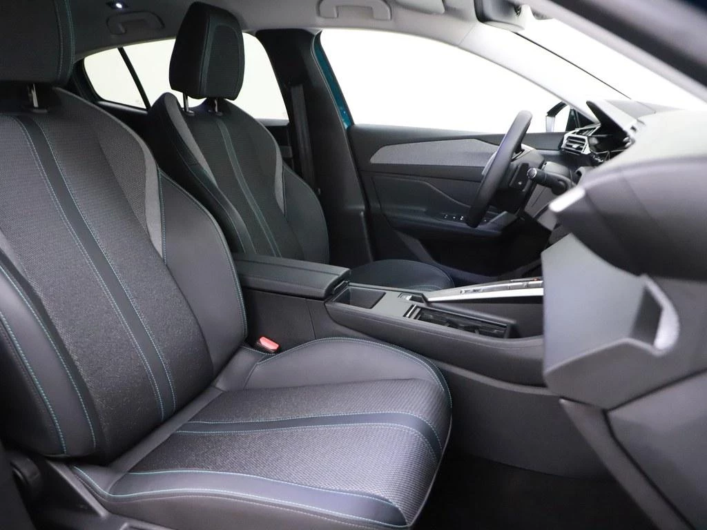 Hoofdafbeelding Peugeot 408