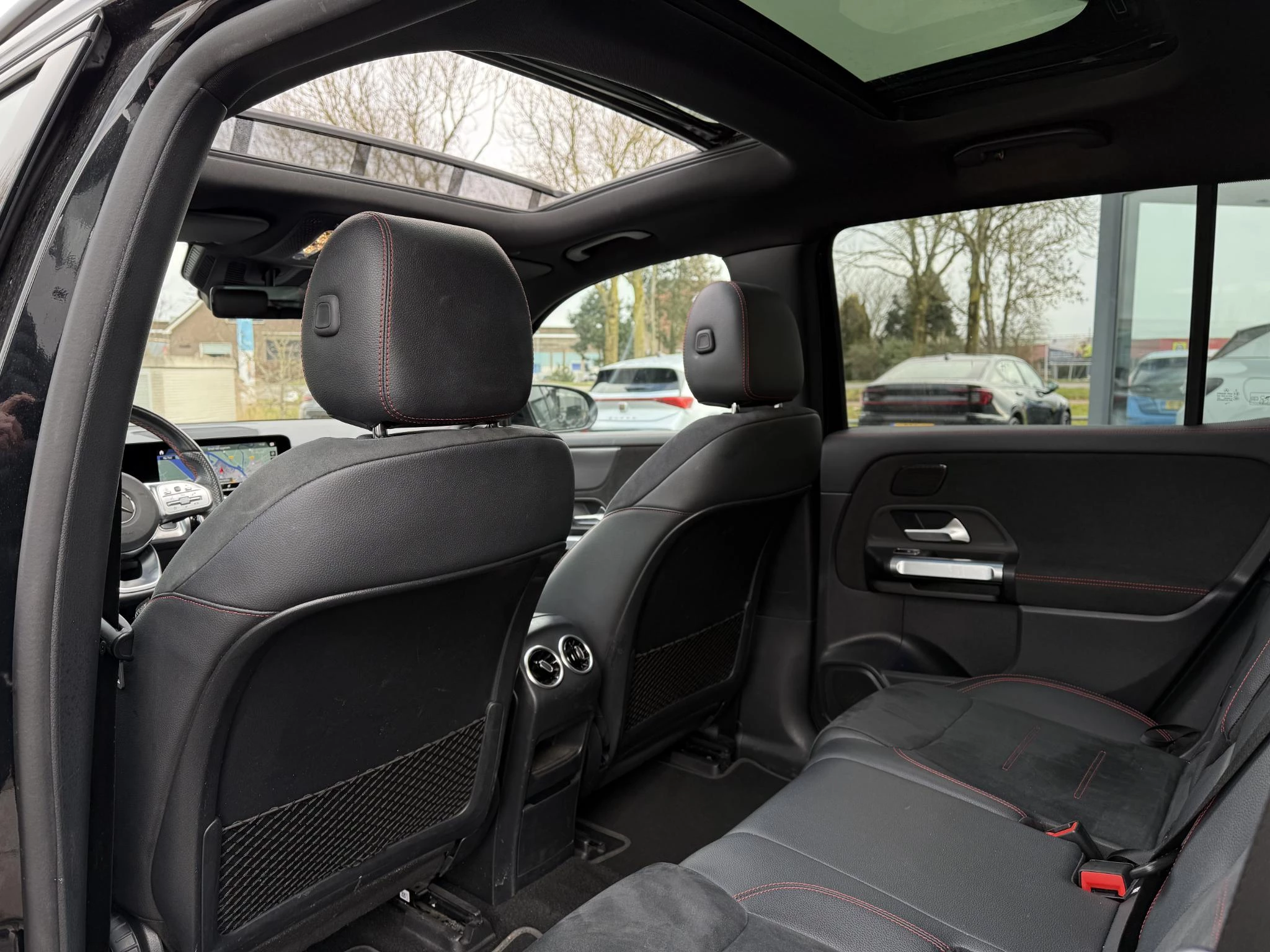 Hoofdafbeelding Mercedes-Benz EQB