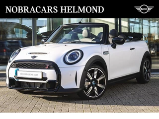 MINI Cooper S Cabrio Classic Automaat / Premium Plus Pakket / Achteruitrijcamera / Sportstoelen / LED / Comfort Access / Park Assistant / Stoelverwarming