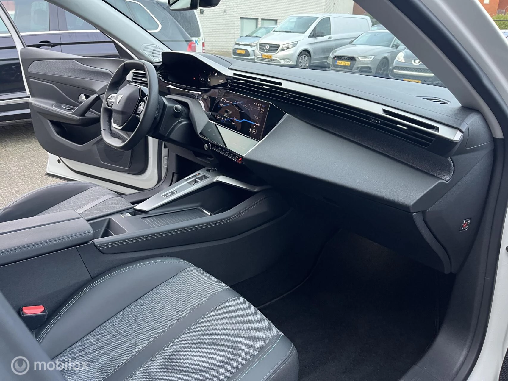 Hoofdafbeelding Peugeot 408