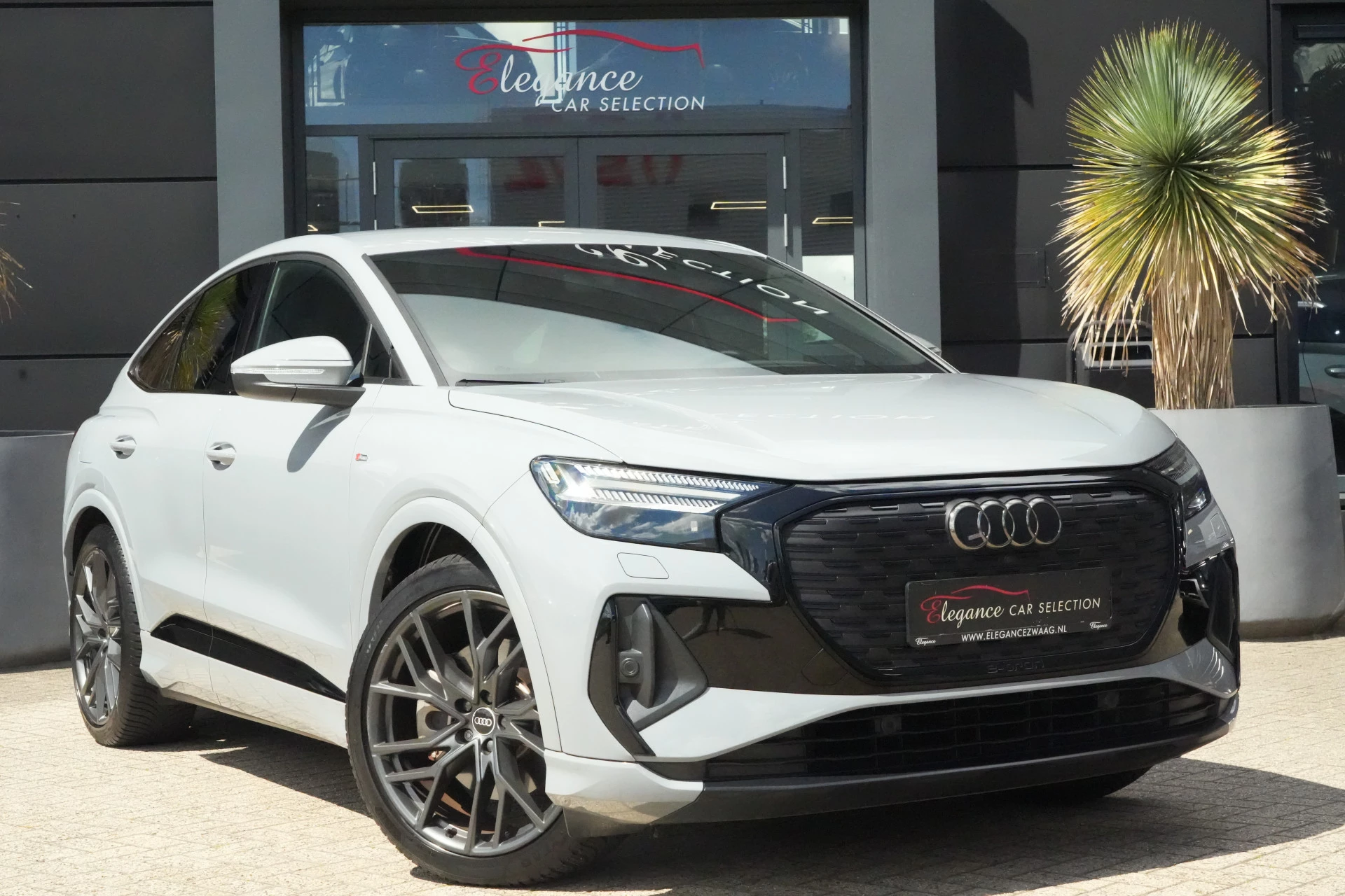 Hoofdafbeelding Audi Q4 Sportback e-tron