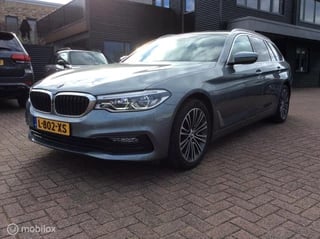 BMW 5-serie Touring 520d High Executive Head up leder M-st 18"