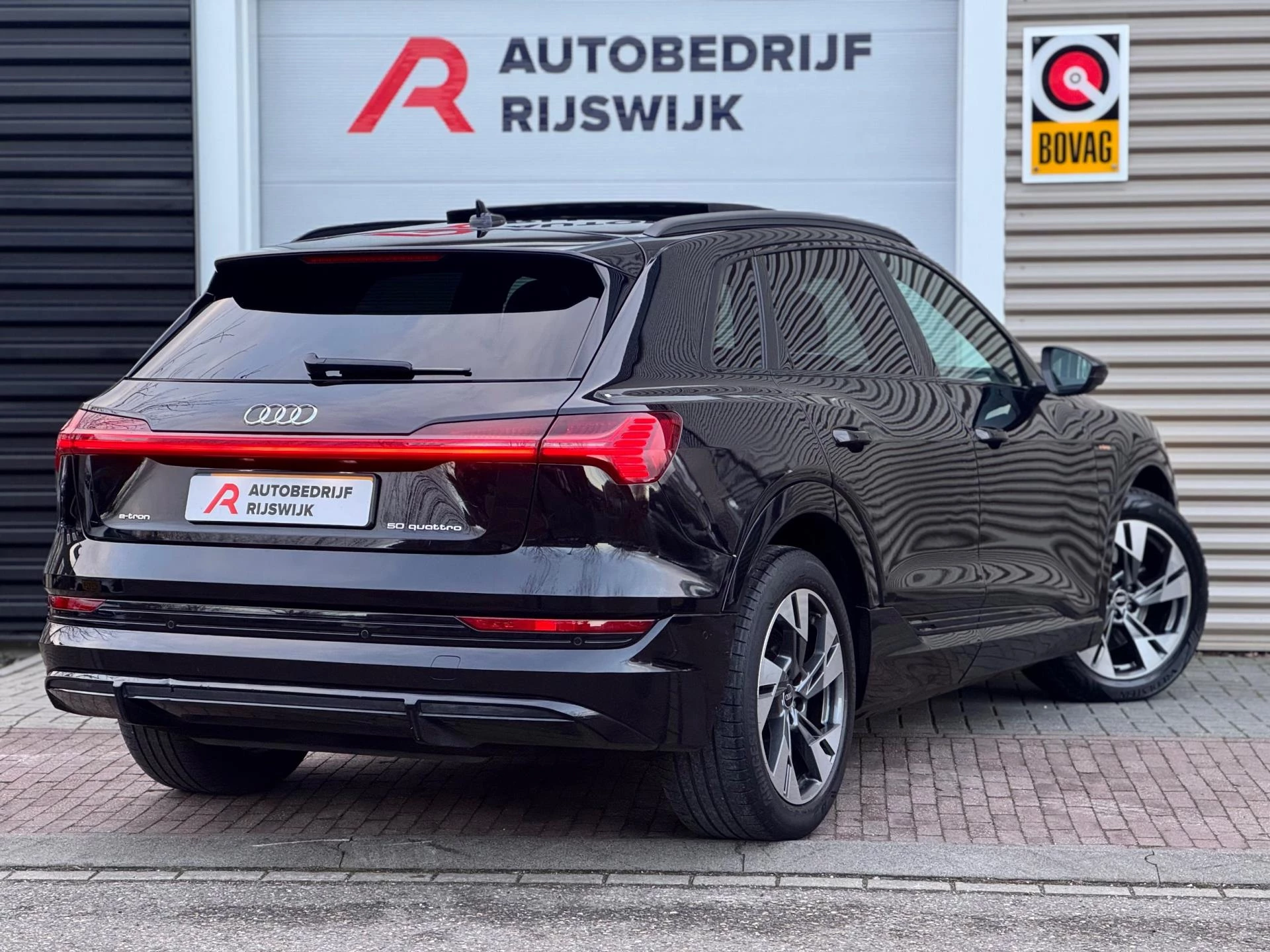 Hoofdafbeelding Audi e-tron