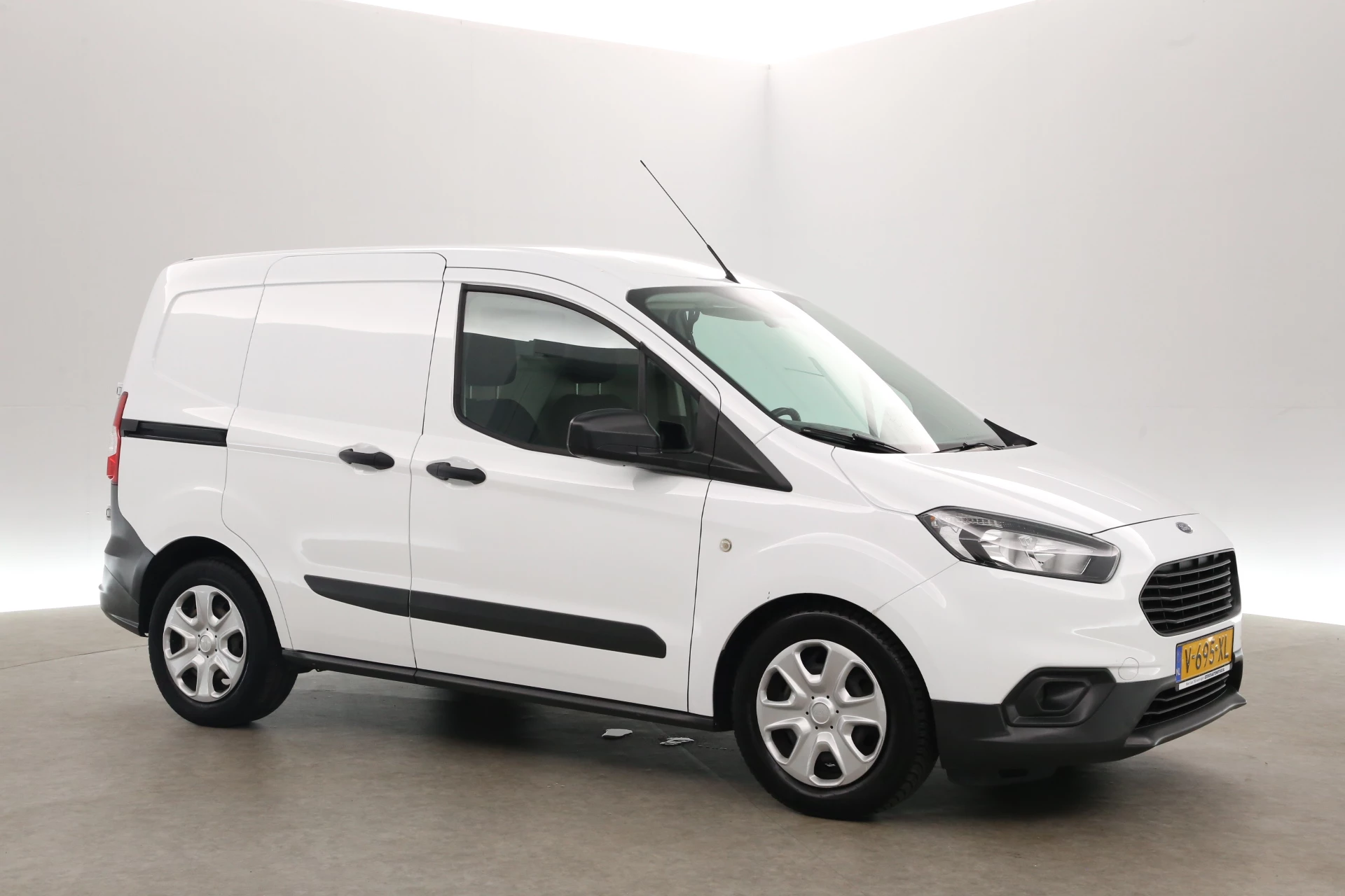 Hoofdafbeelding Ford Transit Courier