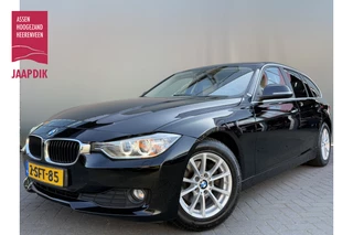 Hoofdafbeelding BMW 3 Serie BMW 3 Serie Touring BWJ 2013 320d 164 PK EfficientDynamics Edition Business AUTOMAAT / TREKHAAK / BI-XENON / LEDER / NAVI / CLIMA / CRUISE / PDC / LMV / LICHT & REGEN SENSOR / KOFFER ELEKTR.