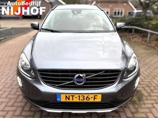 Volvo XC60 2.0 D3 FWD Momentum Business Pack Connect