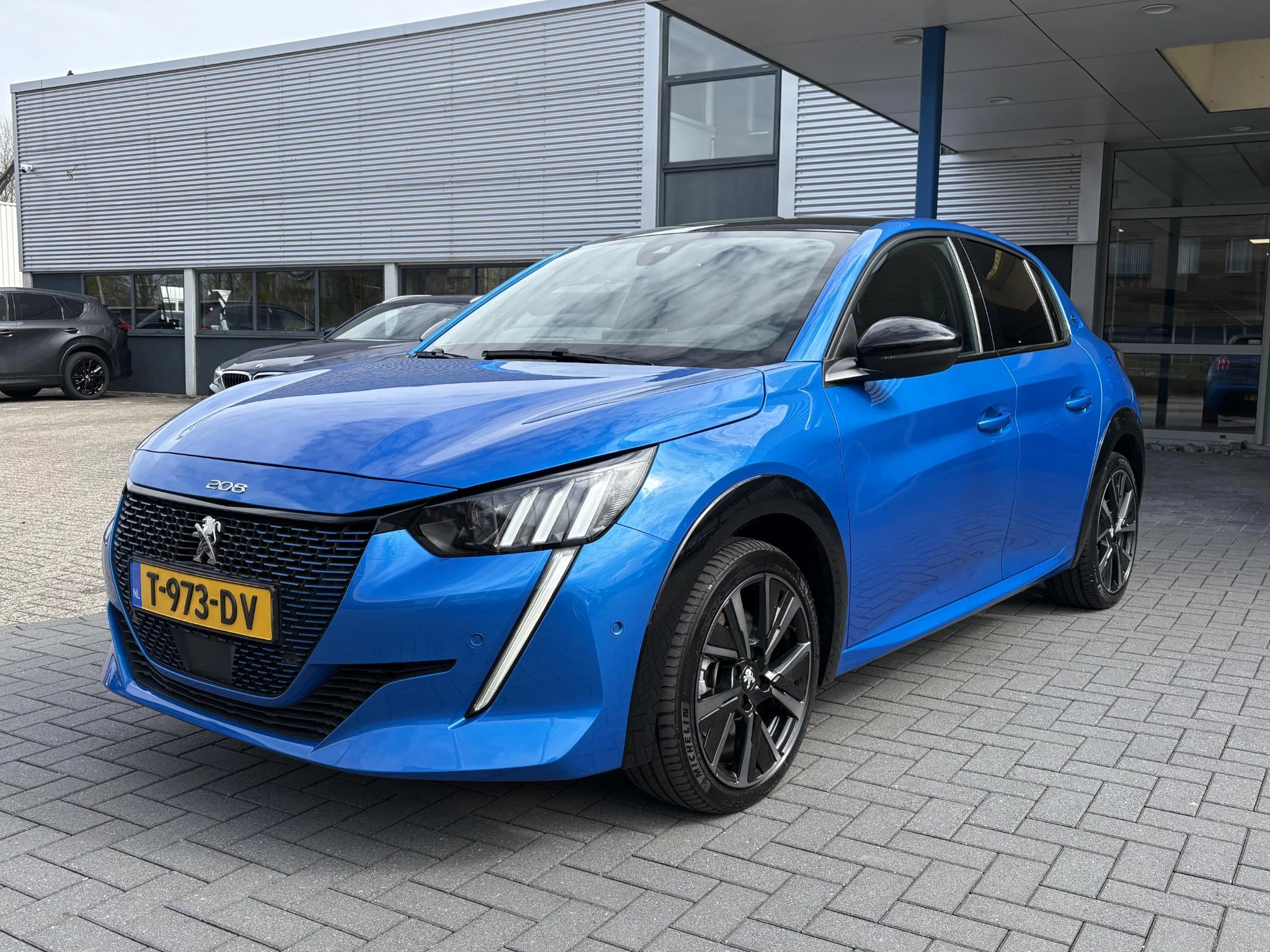 Hoofdafbeelding Peugeot e-208
