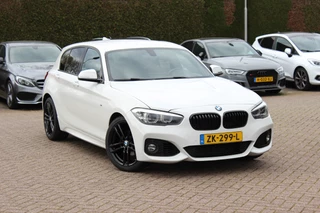 BMW 1 Serie 118i Edition M Sport Shadow High Exe. / Leder / Navigatie / Parkeerhulp achter / Keyless / 18'' / Getint glas / Stoelverwarming / Cruise Control