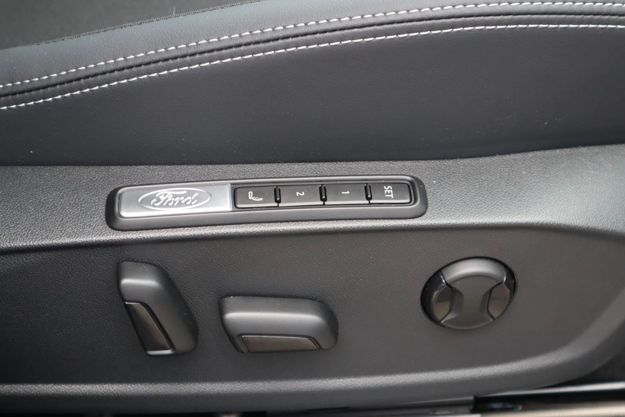 Hoofdafbeelding Ford Explorer