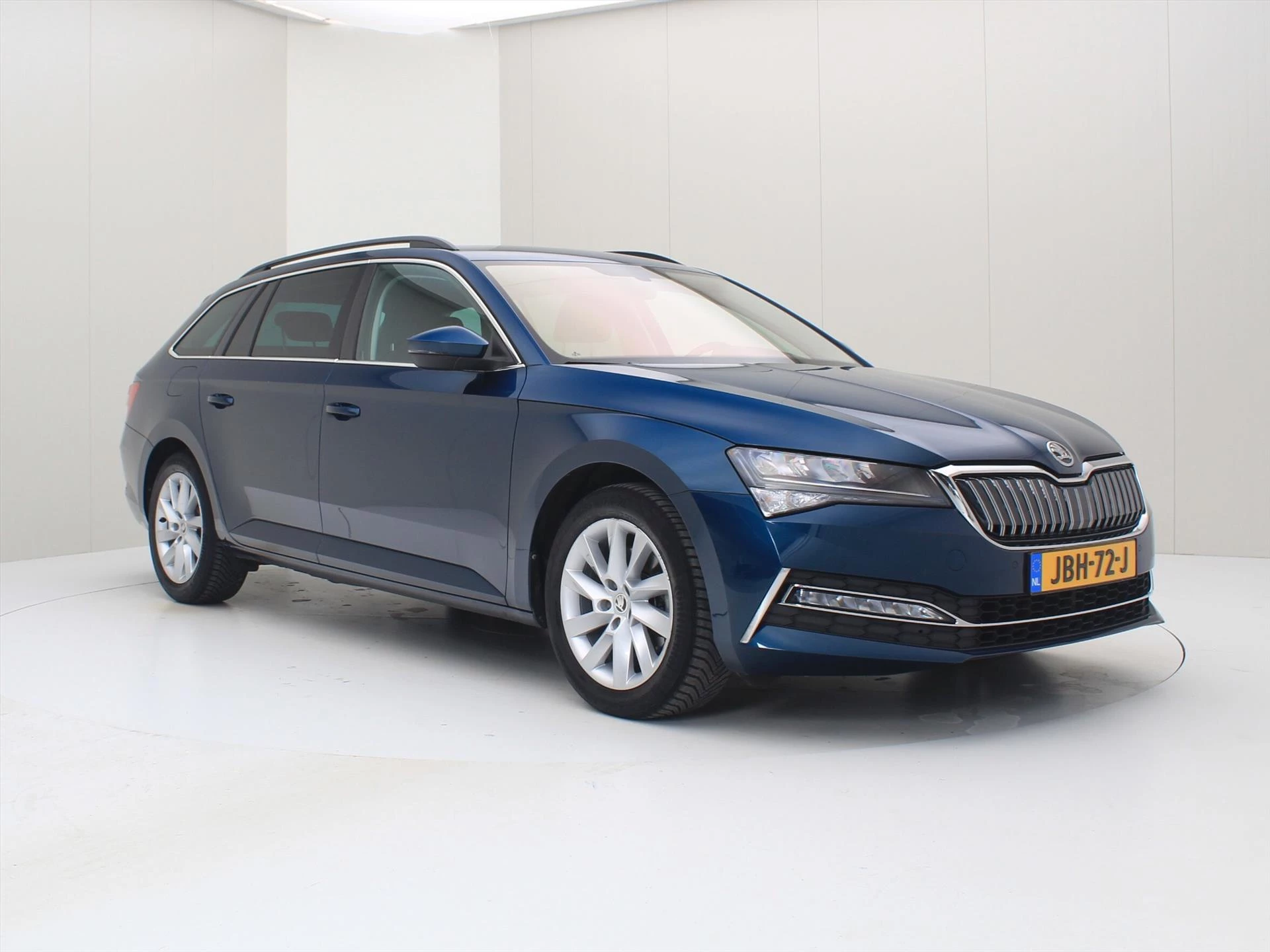 Hoofdafbeelding Škoda Superb