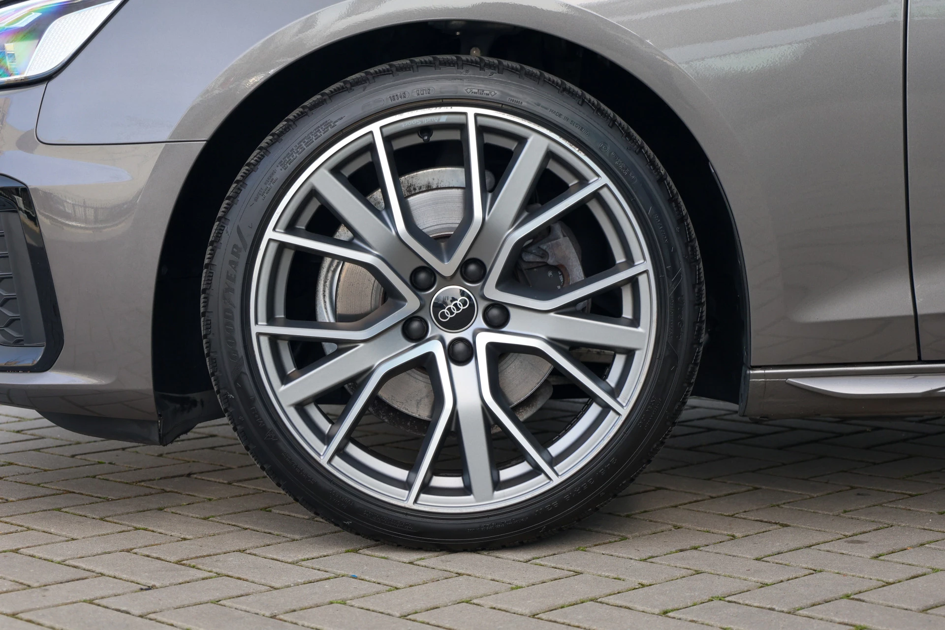 Hoofdafbeelding Audi A4