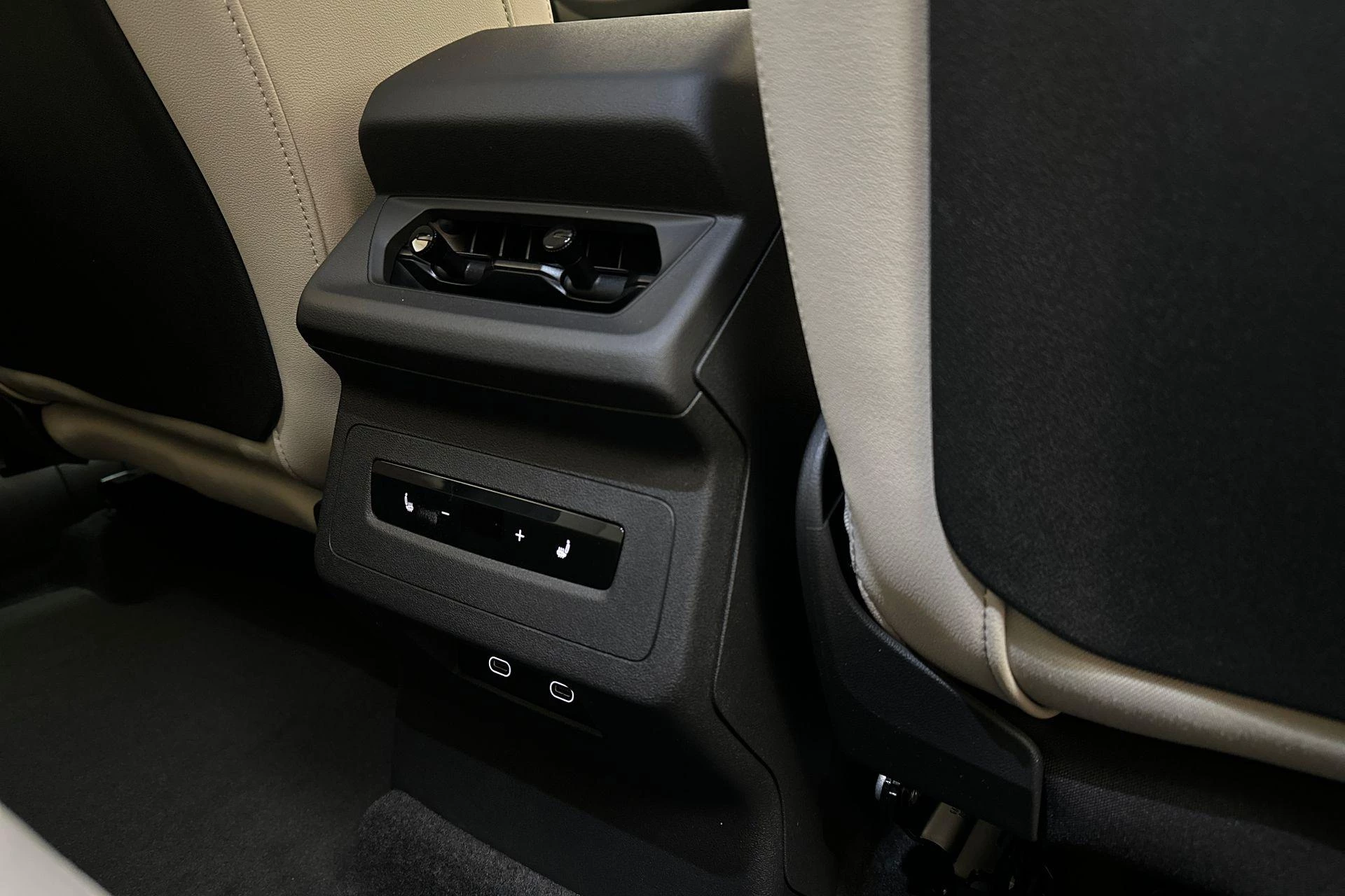 Hoofdafbeelding Audi Q6 e-tron
