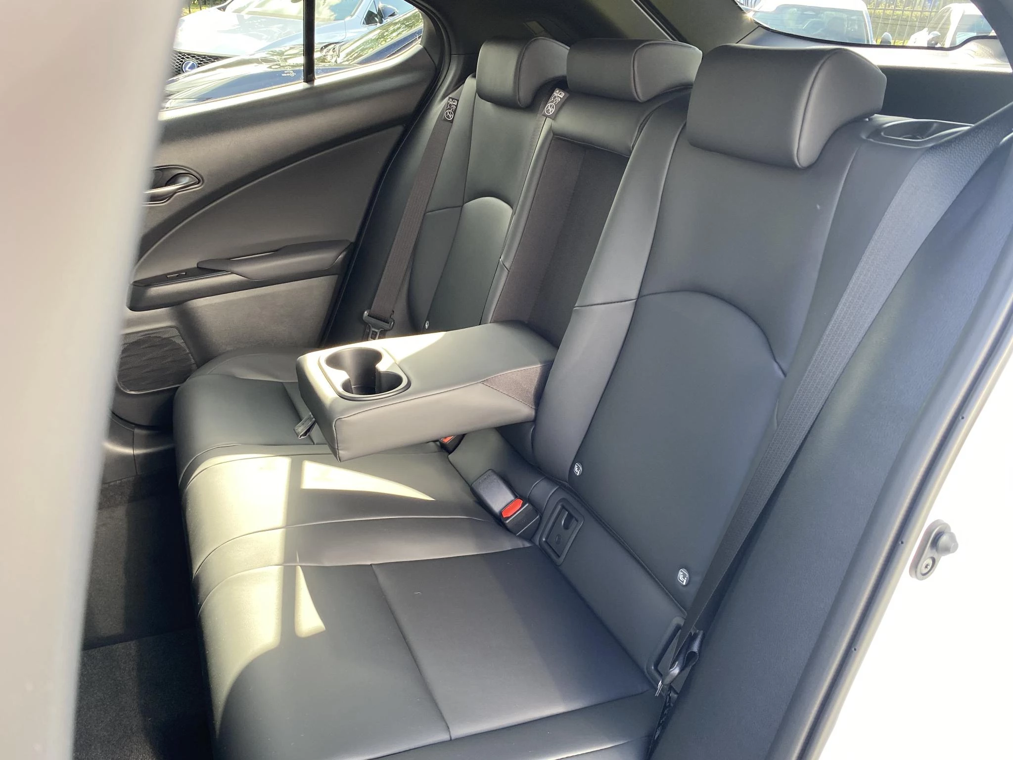 Hoofdafbeelding Lexus UX