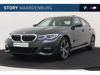 BMW 3 Serie 330e High Executive M Sport Automaat / Schuif-kanteldak / Sportstoelen / Stoelverwarming / Laserlicht / Cruise Control / Parking Assistant / Live Cockpit Professional