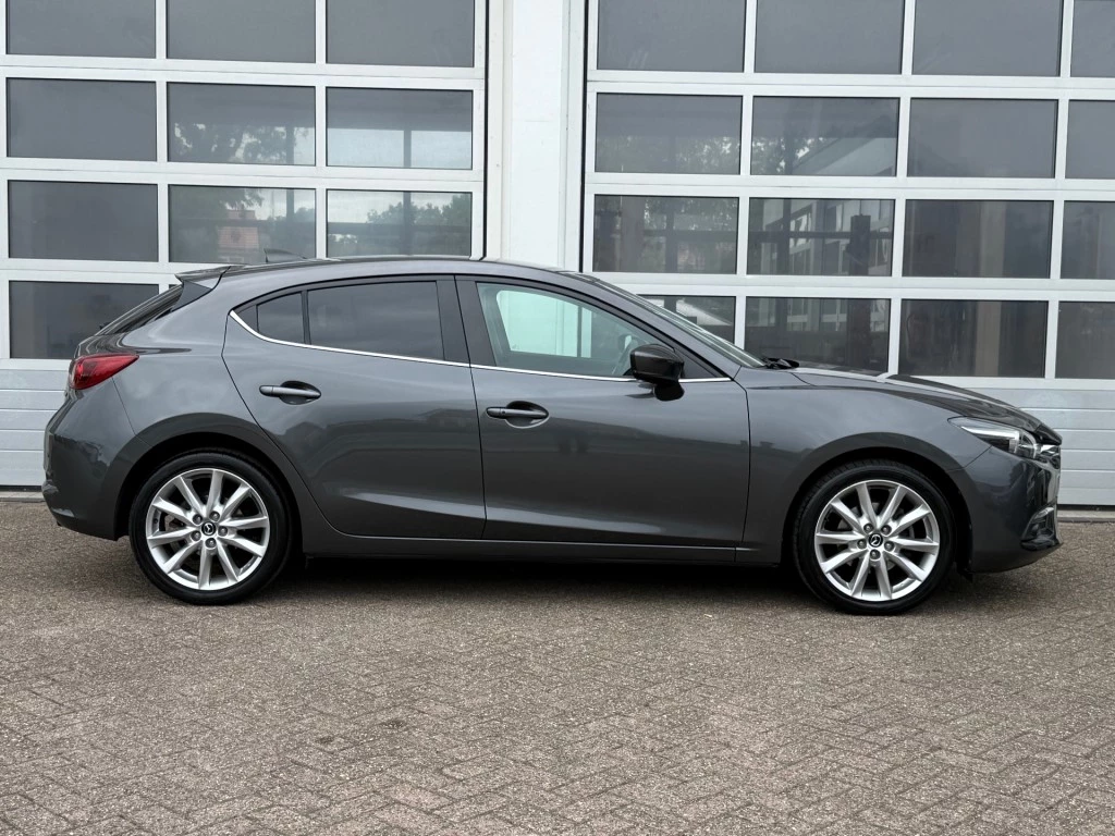 Hoofdafbeelding Mazda 3