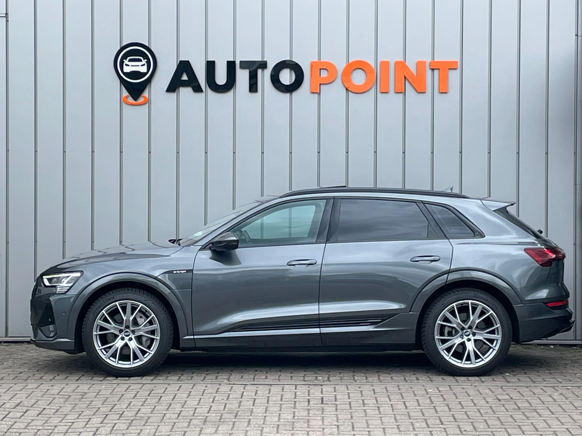 Hoofdafbeelding Audi e-tron
