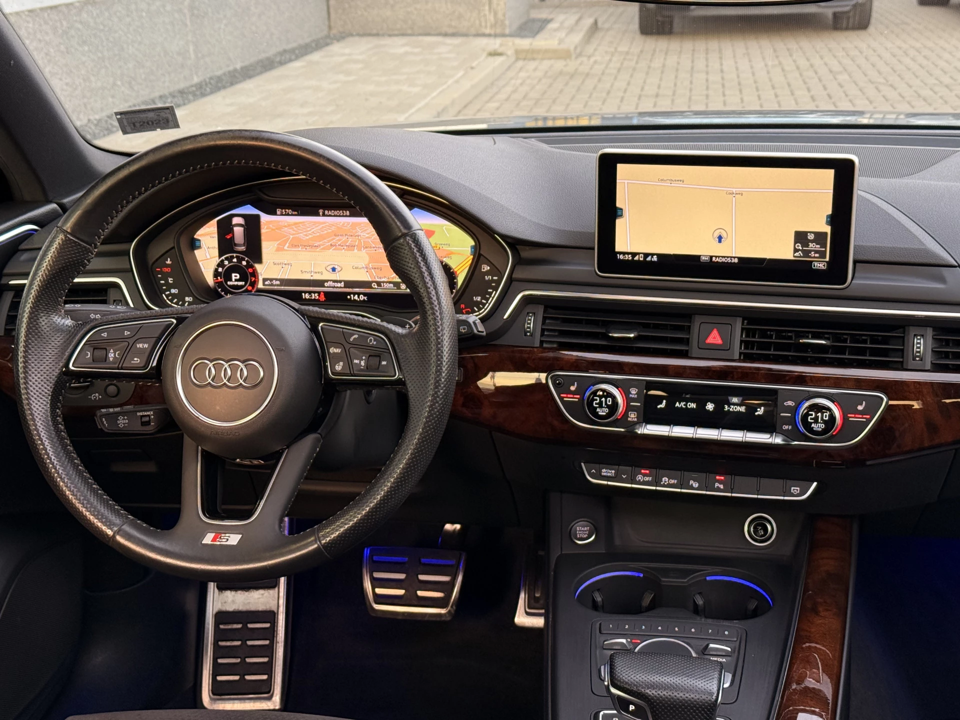 Hoofdafbeelding Audi A4