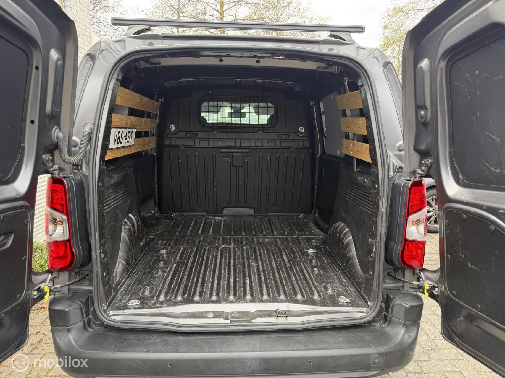 Hoofdafbeelding Peugeot Partner