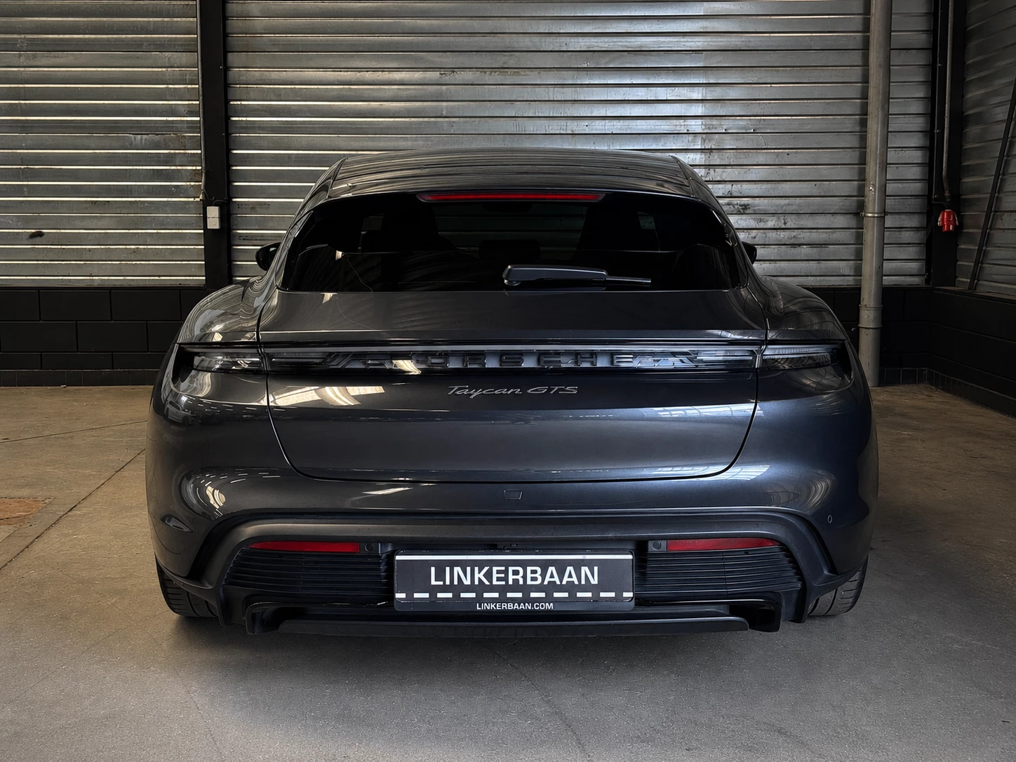 Hoofdafbeelding Porsche Taycan