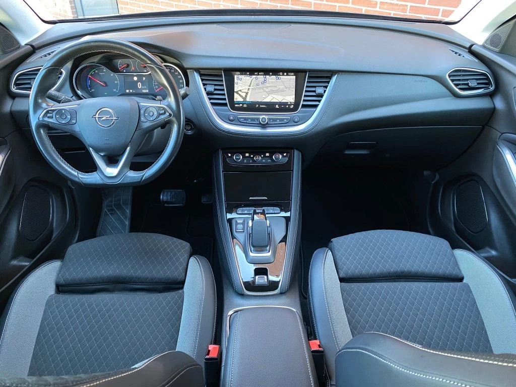 Hoofdafbeelding Opel Grandland X