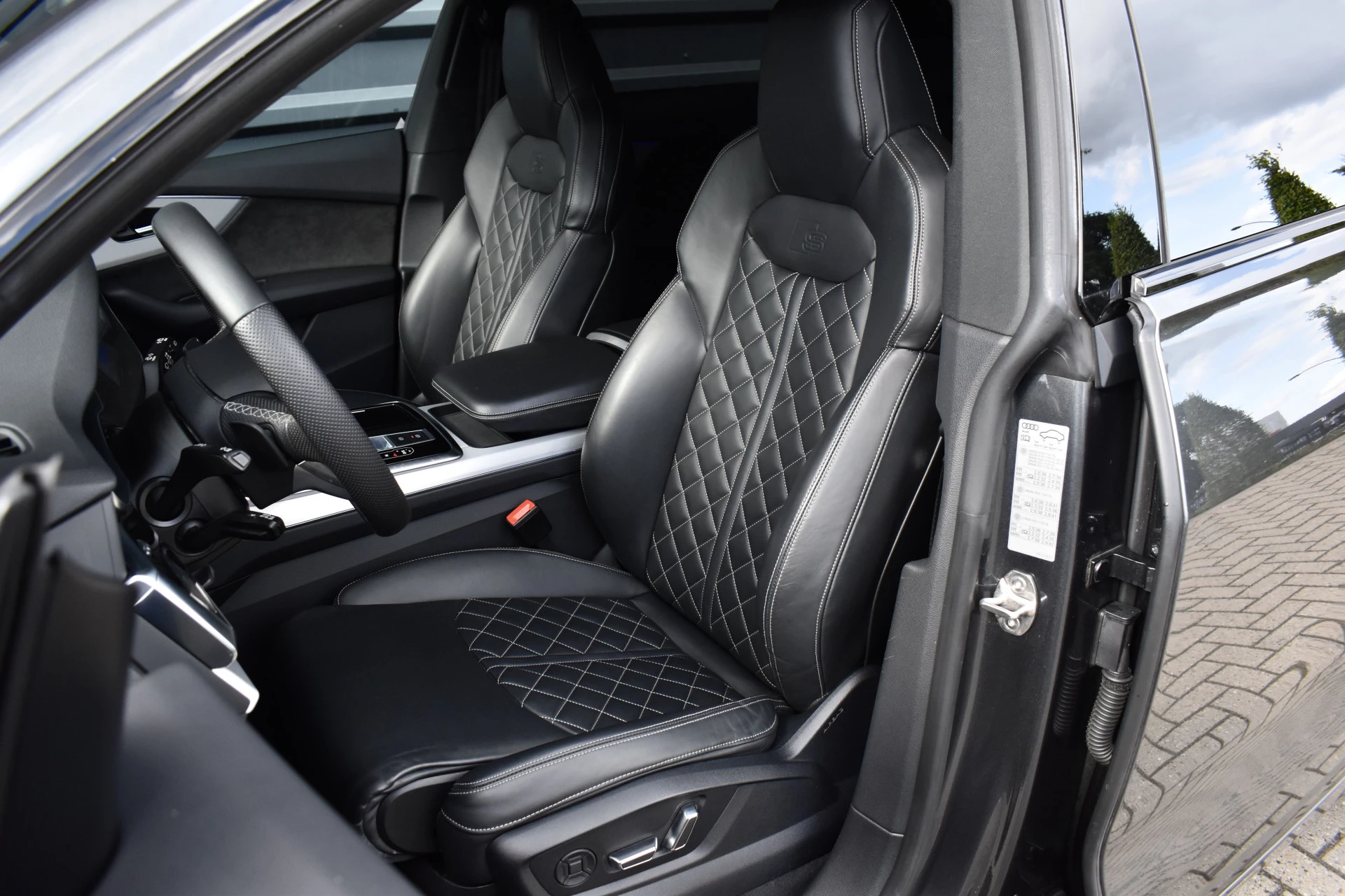 Hoofdafbeelding Audi Q8