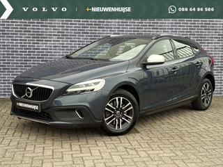 Hoofdafbeelding Volvo V40 Volvo V40 Cross Country 2.0 D2 Nordic+ | Adaptieve cruise control | BLIS | Trekhaak |verwarmde voorstoelen | Voorruit verwarming | standkachel | All Season |