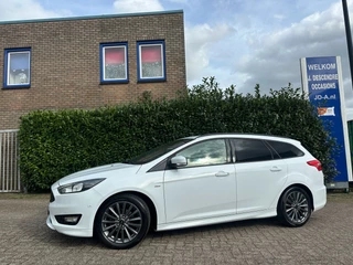 Hoofdafbeelding Ford Focus Ford Focus Wagon 1.0 ST-Line Climate C, Navigatie, Lmv, Pdc!!!!