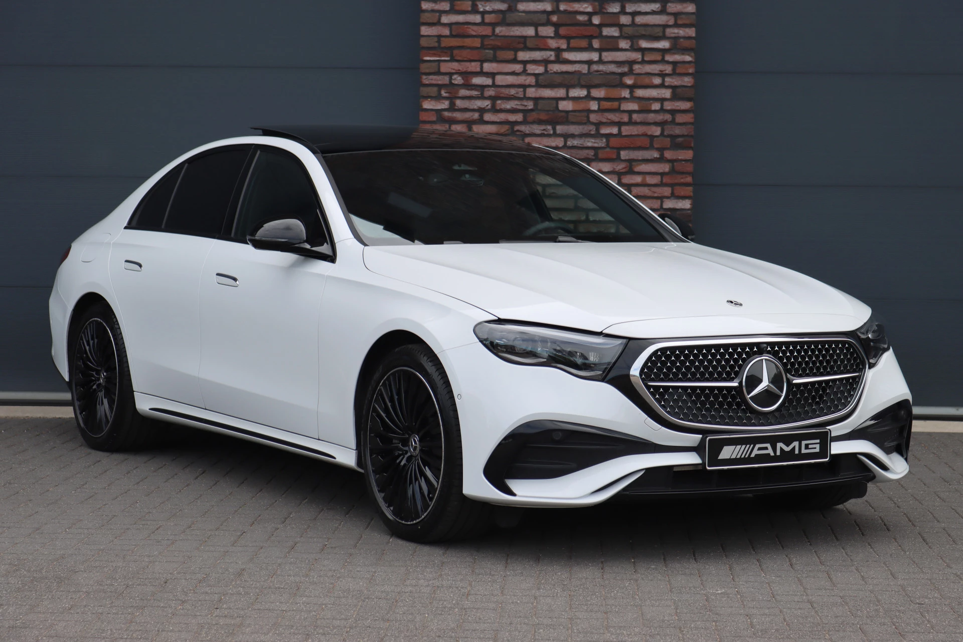 Hoofdafbeelding Mercedes-Benz E-Klasse