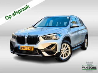 BMW X1 sDrive20i Business Edition (179PK) 1e-Eig. & -Onderh. Trekhaak. BOVAG-Garantie. NL-Auto.