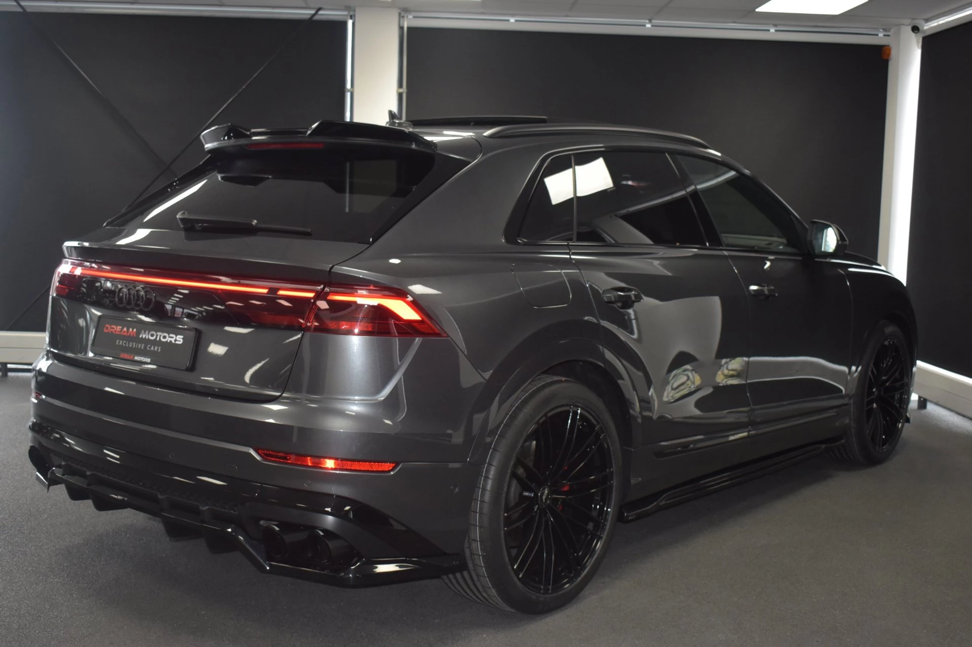 Hoofdafbeelding Audi Q8