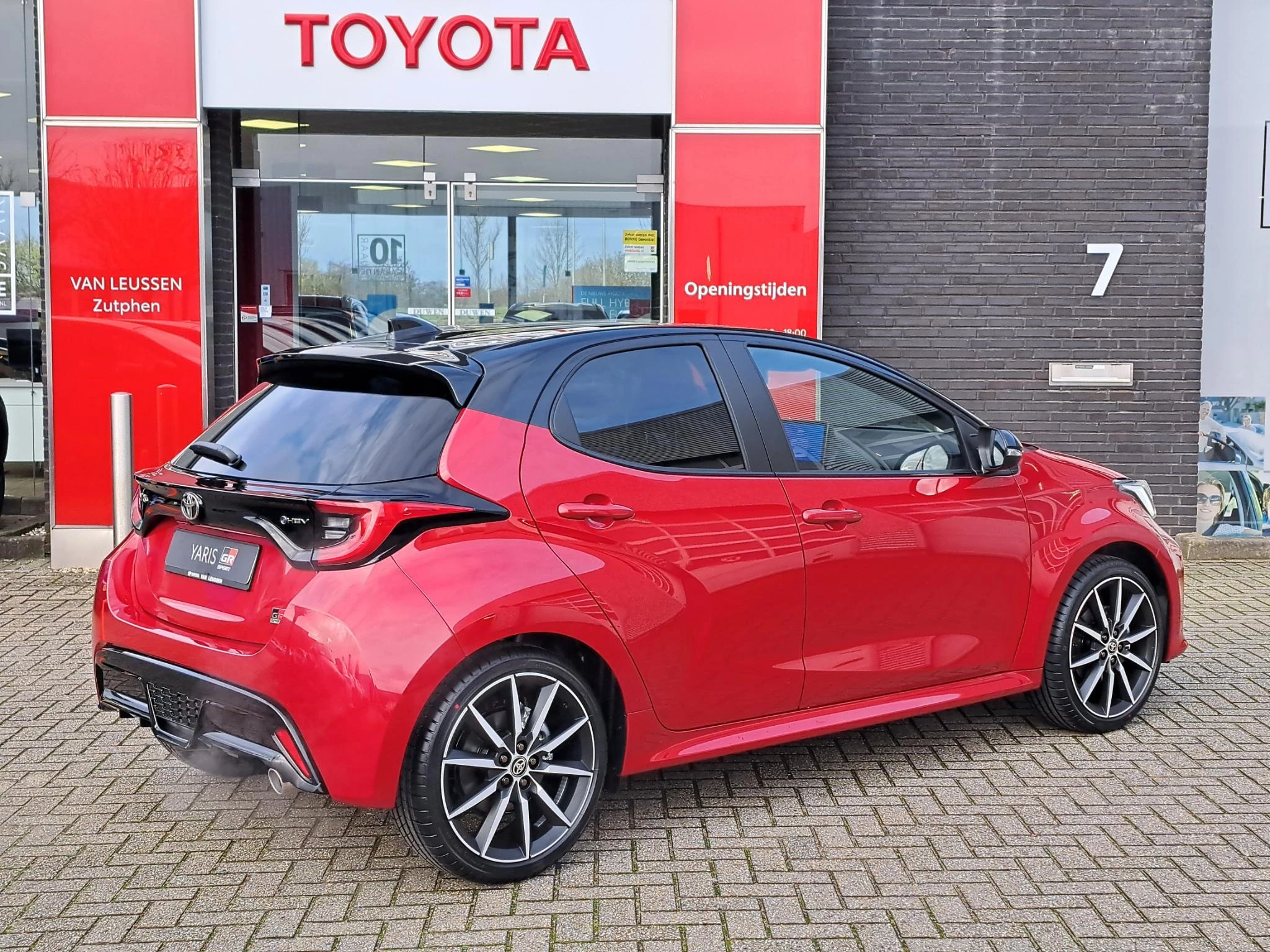 Hoofdafbeelding Toyota Yaris