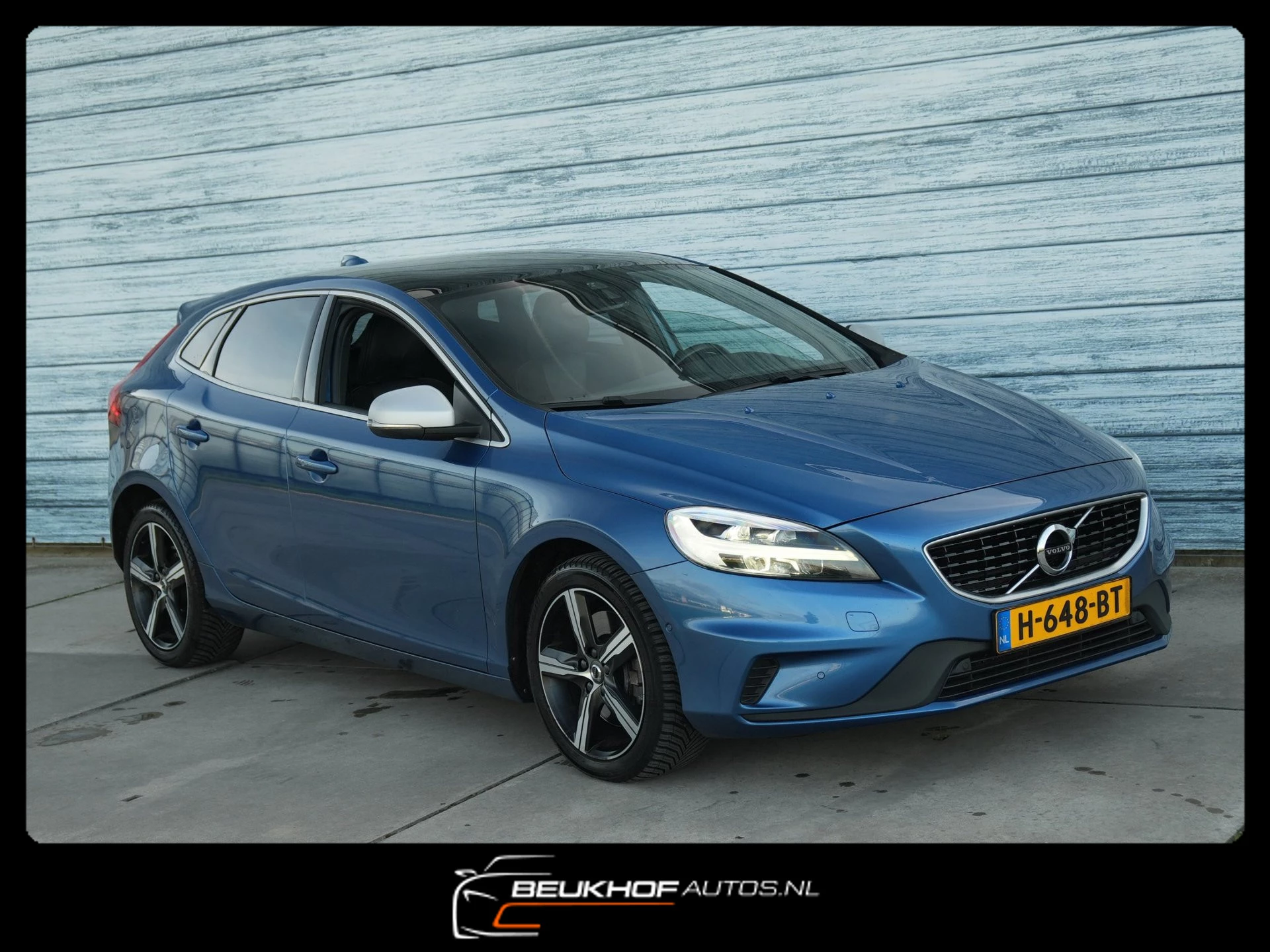 Hoofdafbeelding Volvo V40